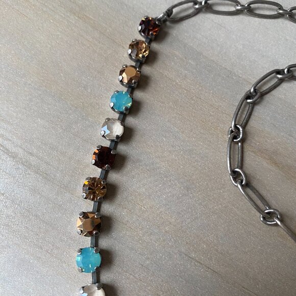 NWT Mariana Everyday Necklace Swarovski Crystal Seafoam Cranberry Colorful 19" - Picture 9 of 11